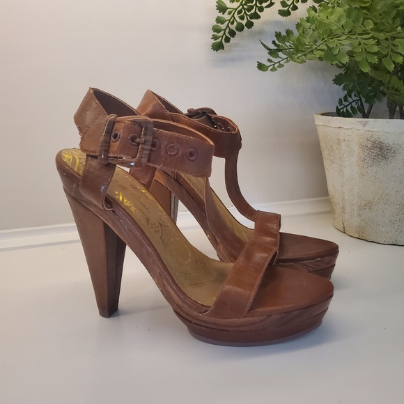 Cognac sandal heels - Picture 3 of 5